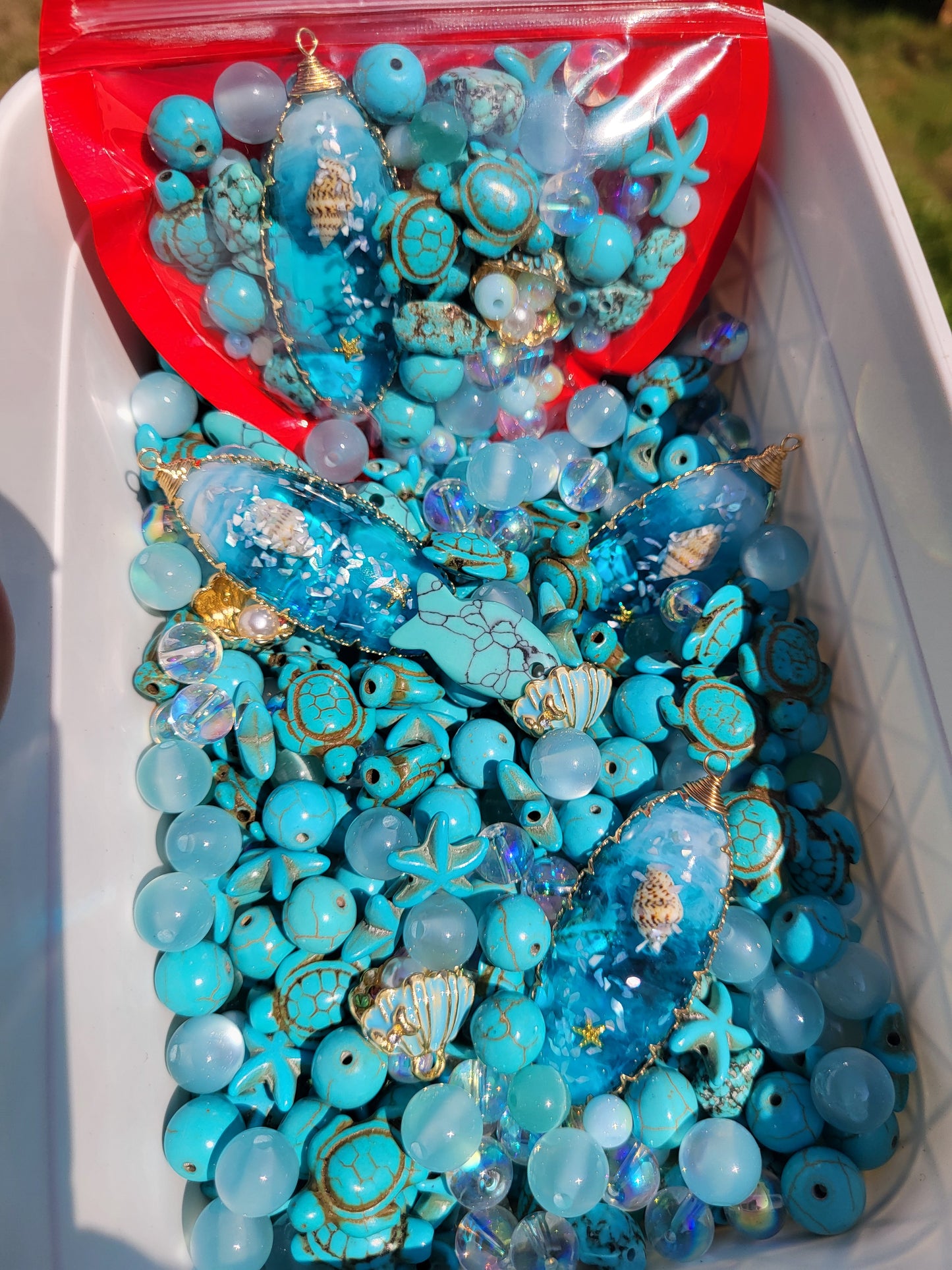 Live Bead scoops