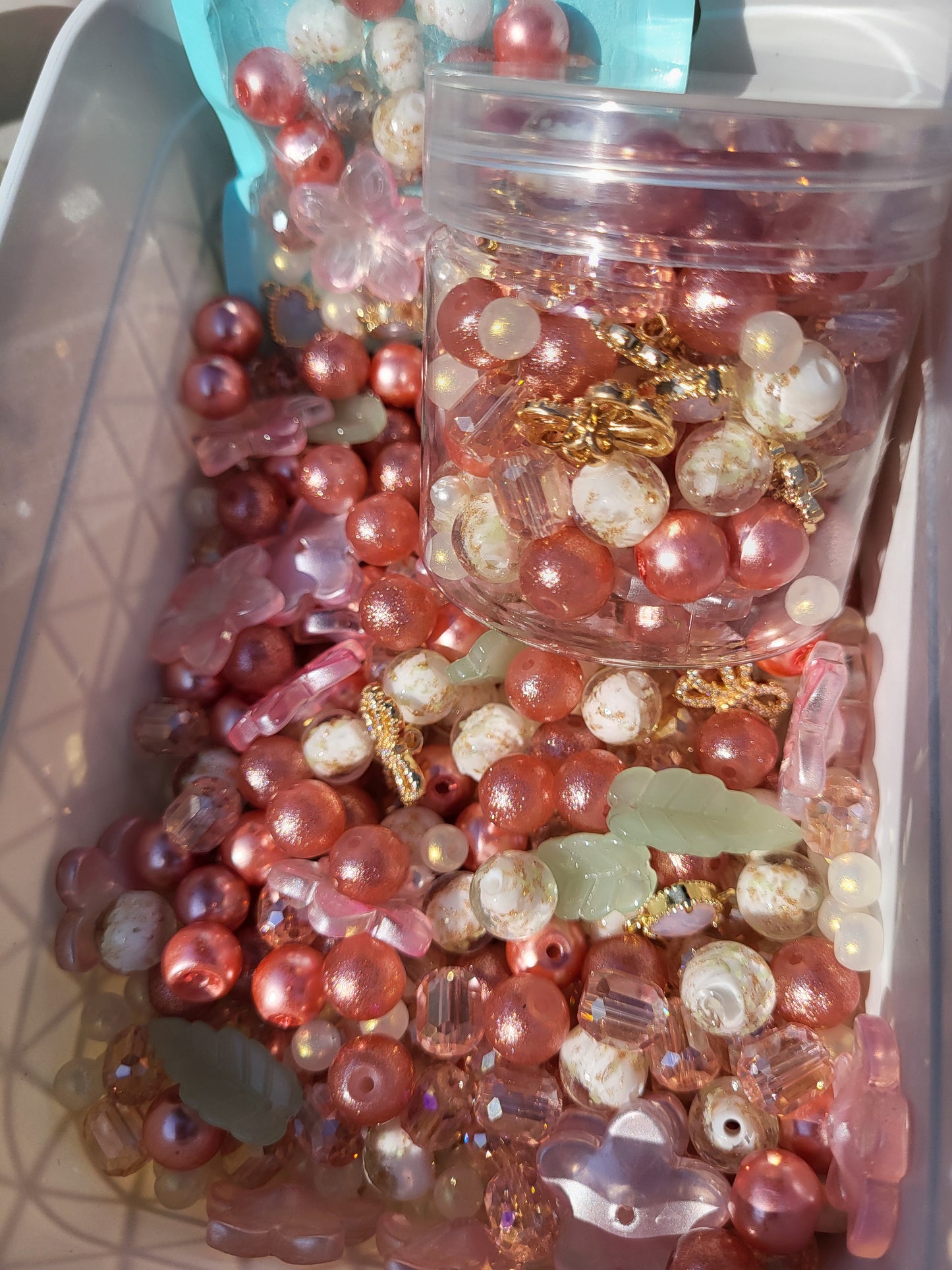 Live Bead scoops