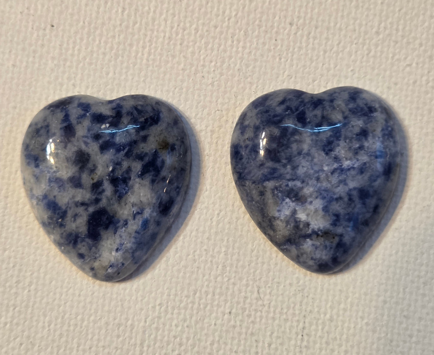 Sodalite Heart Cabs